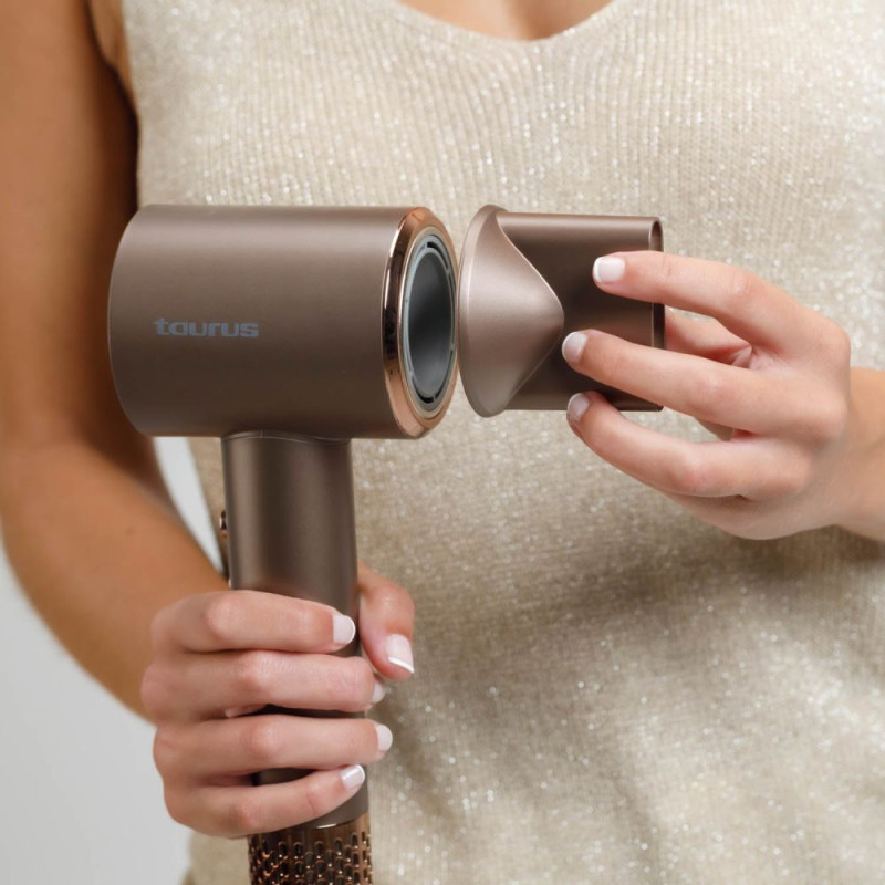 Secador profesional Taurus Digital...
