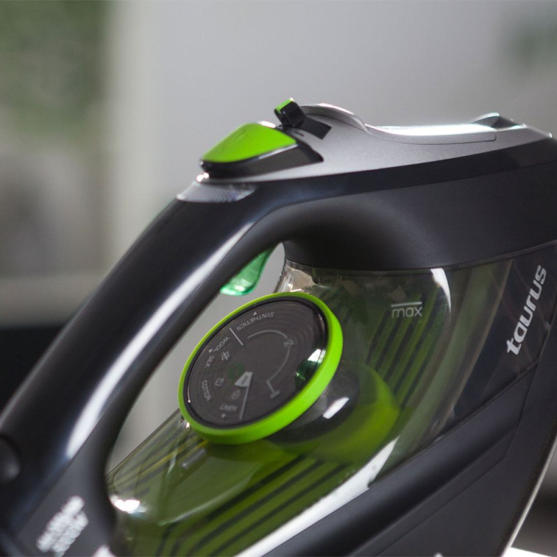 Plancha ropa Taurus Geyser Eco 3000