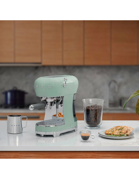Cafetera espresso Smeg Pae ECF02PGEU