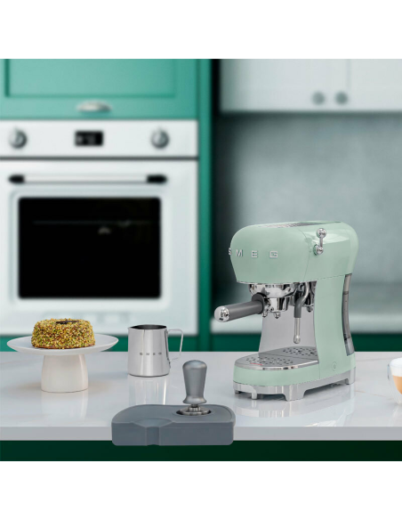 Cafetera espresso Smeg Pae ECF02PGEU