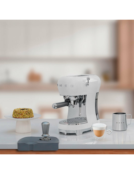 Cafetera espresso Smeg Pae ECF02WHEU