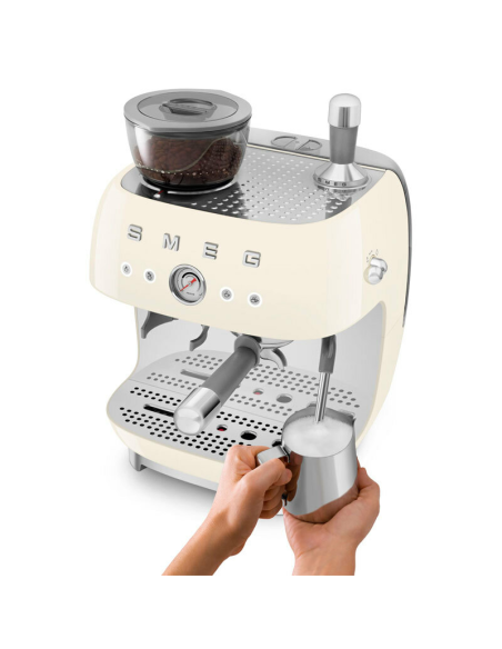 Cafetera espresso Smeg Pae EGF03CREU