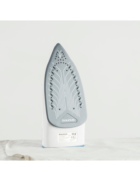 Plancha ropa Taurus Agatha 2800
